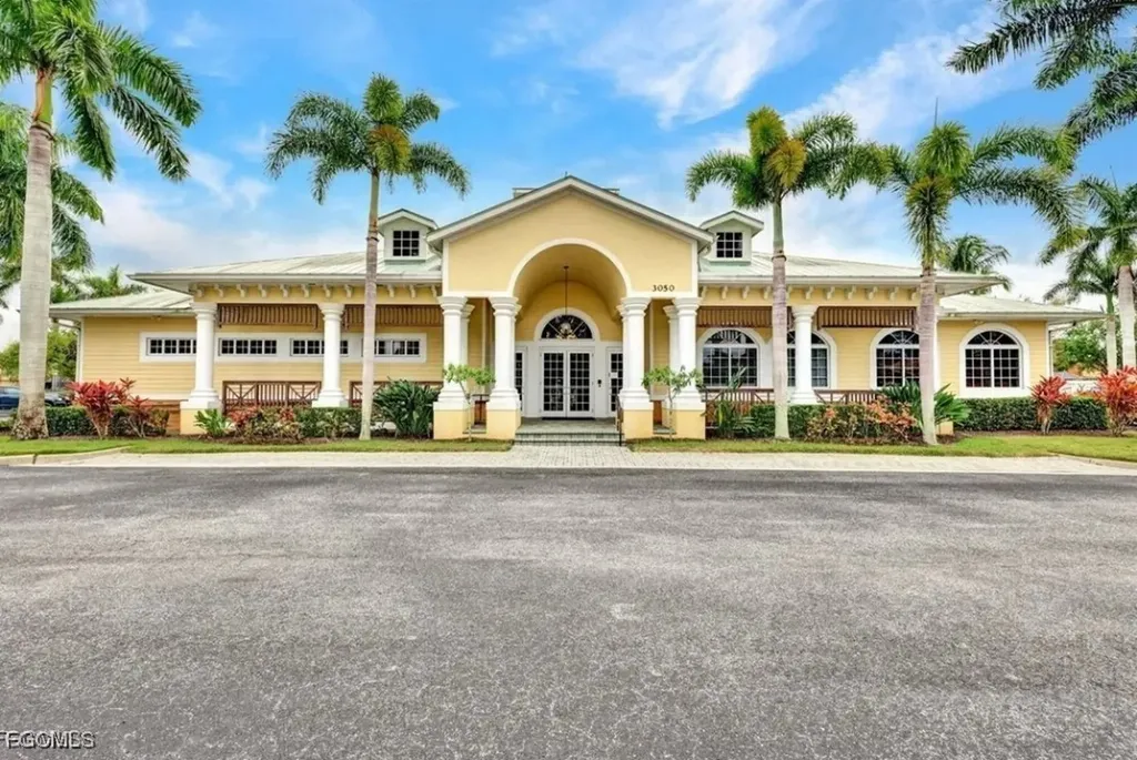 13255 Silver Thorn Loop North Fort Myers FL 33903