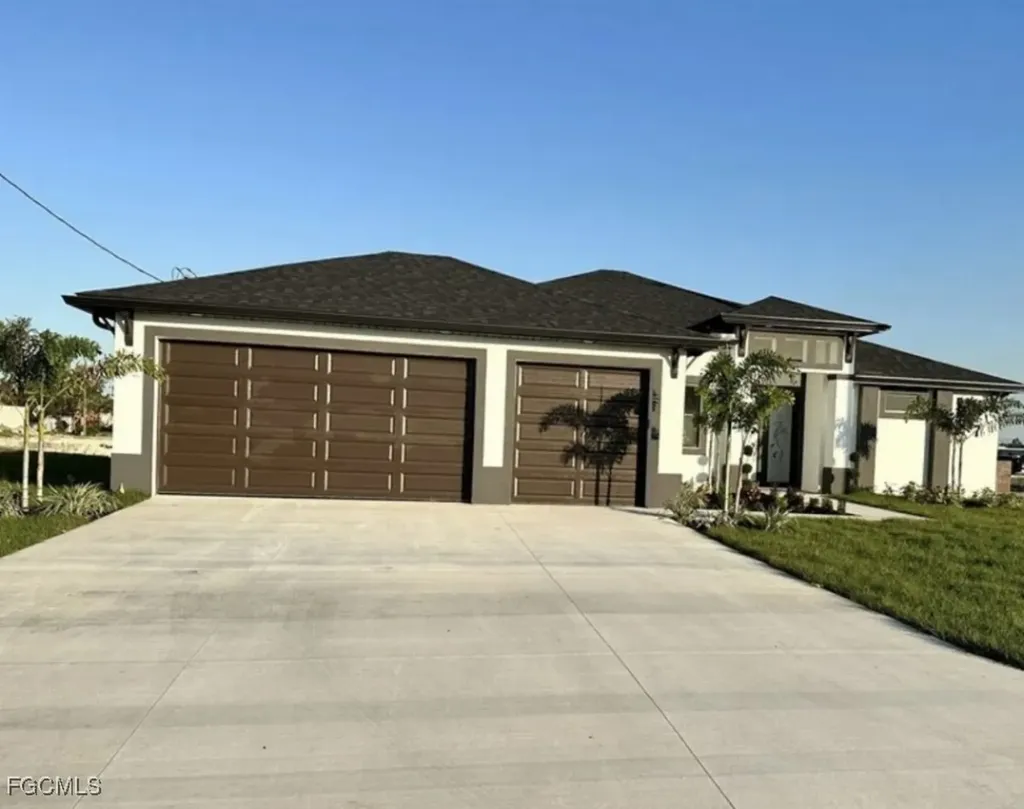 907 NE 13th Place Cape Coral FL 33909