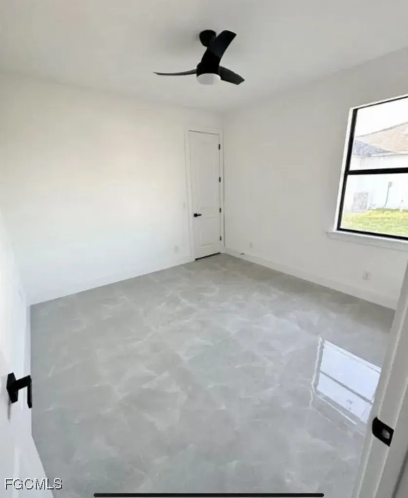 907 NE 13th Place Cape Coral FL 33909