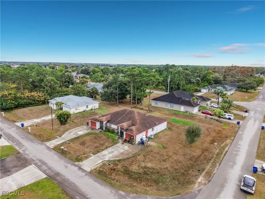 5339-5341 Benton Street Lehigh Acres FL 33971