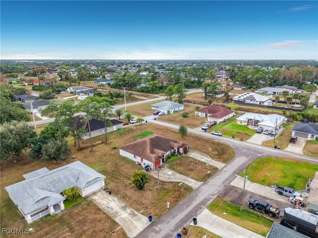 5339-5341 Benton Street Lehigh Acres FL 33971