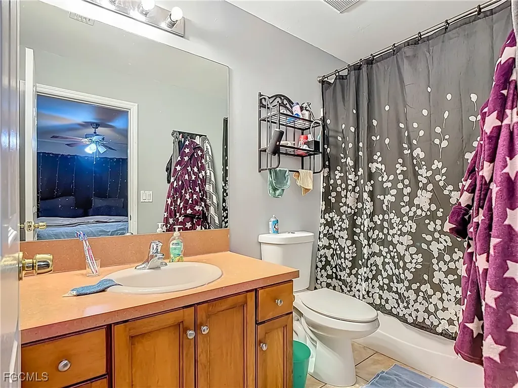 5339-5341 Benton Street Lehigh Acres FL 33971