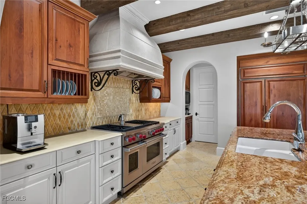 16469 Celebrita Court Naples FL 34110