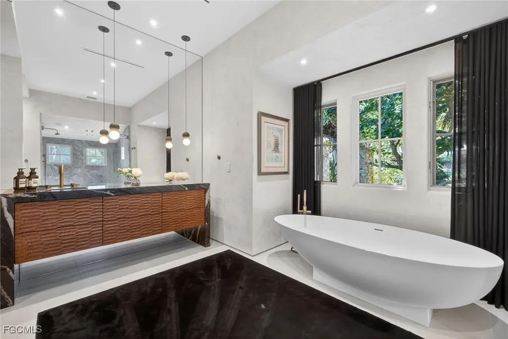 16469 Celebrita Court Naples FL 34110
