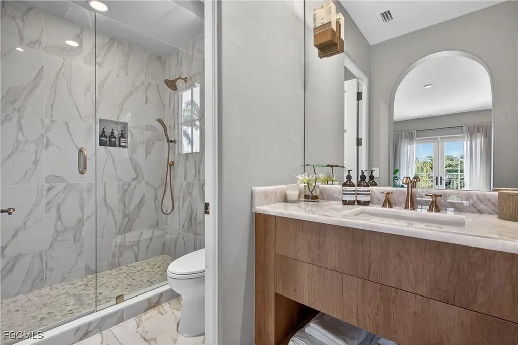 16469 Celebrita Court Naples FL 34110