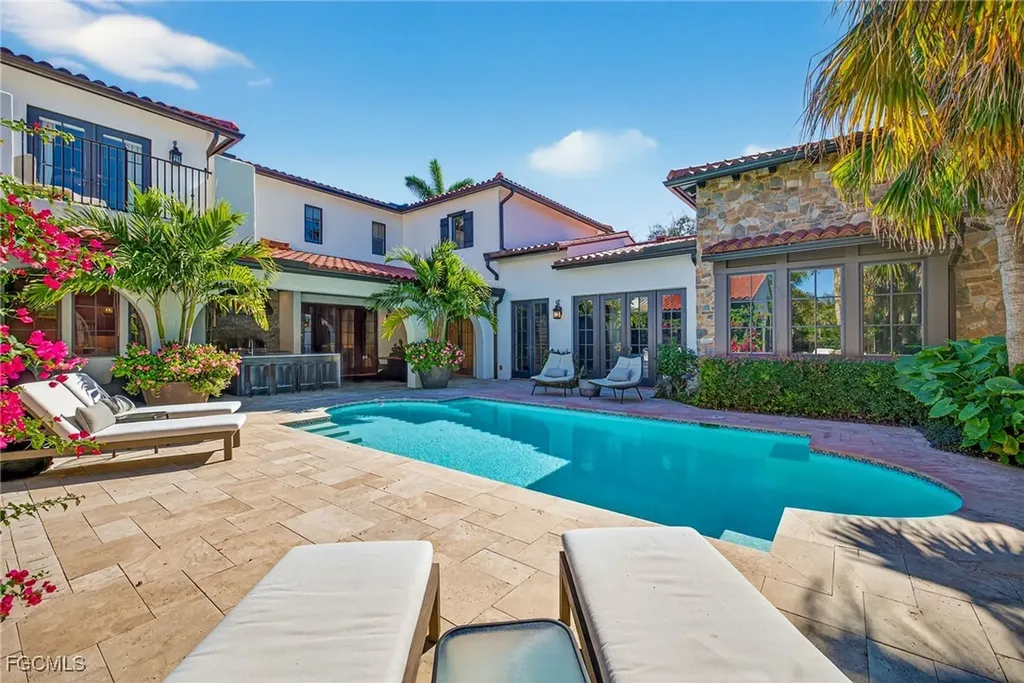 16469 Celebrita Court Naples FL 34110