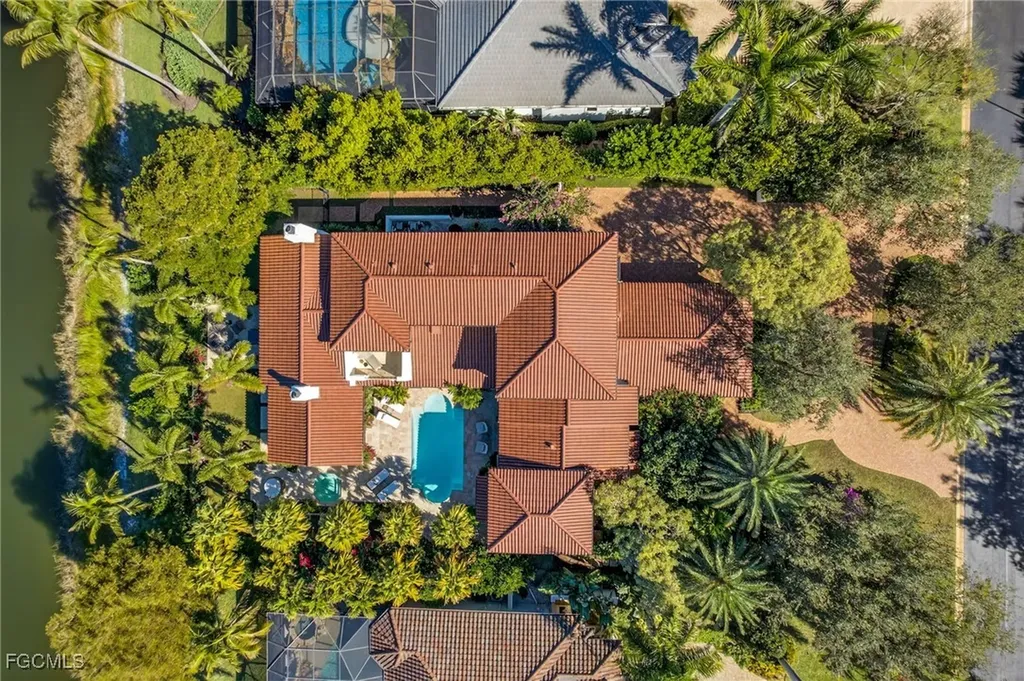 16469 Celebrita Court Naples FL 34110