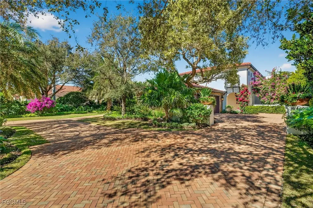 16469 Celebrita Court Naples FL 34110