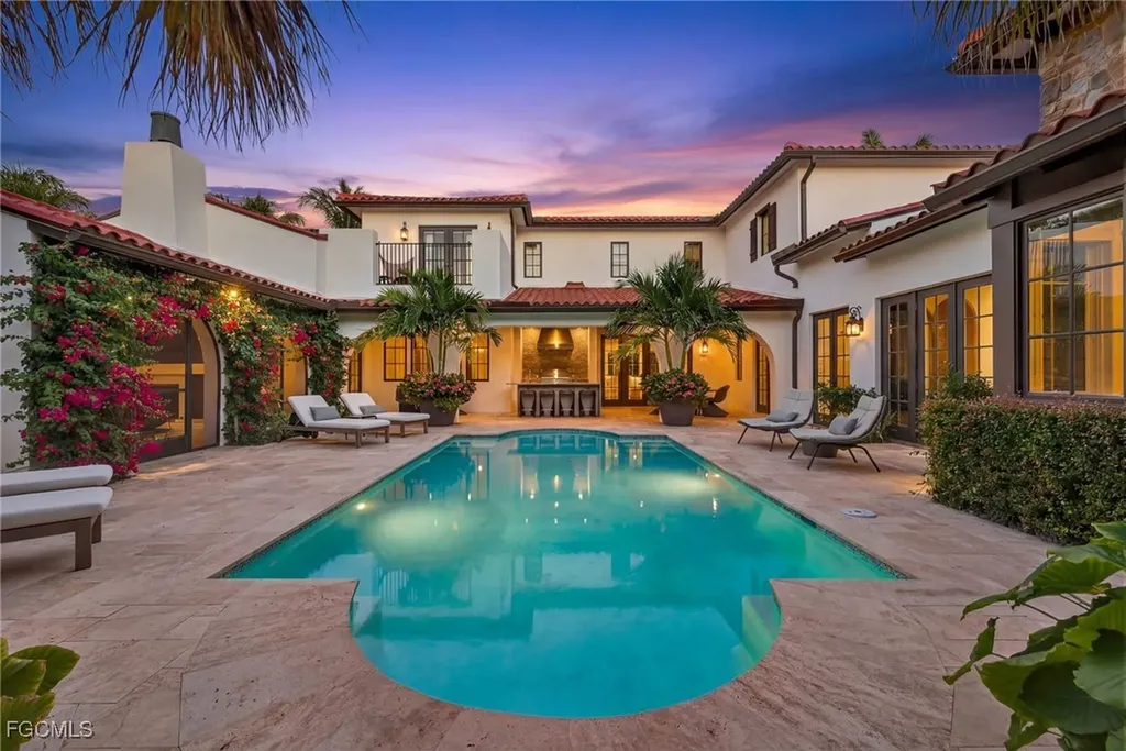 16469 Celebrita Court Naples FL 34110