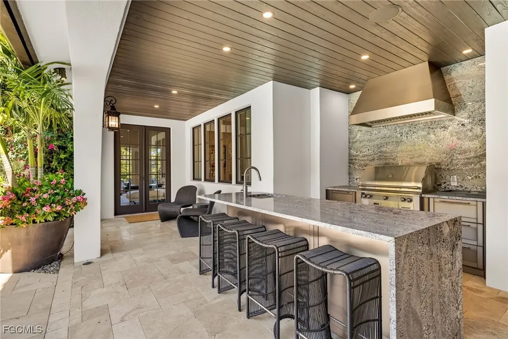 16469 Celebrita Court Naples FL 34110