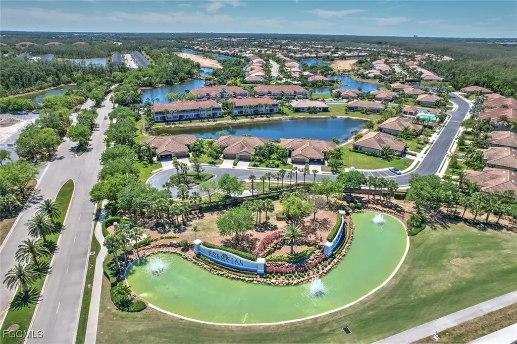 10137 Colonial Country Club Boulevard Fort Myers FL 33913