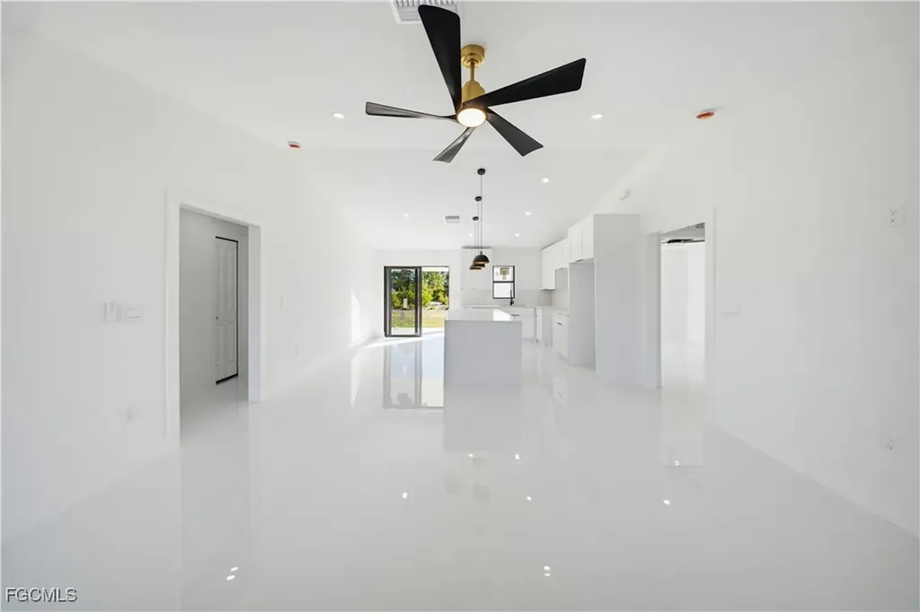 809 Anaconda Avenue S Lehigh Acres FL 33974