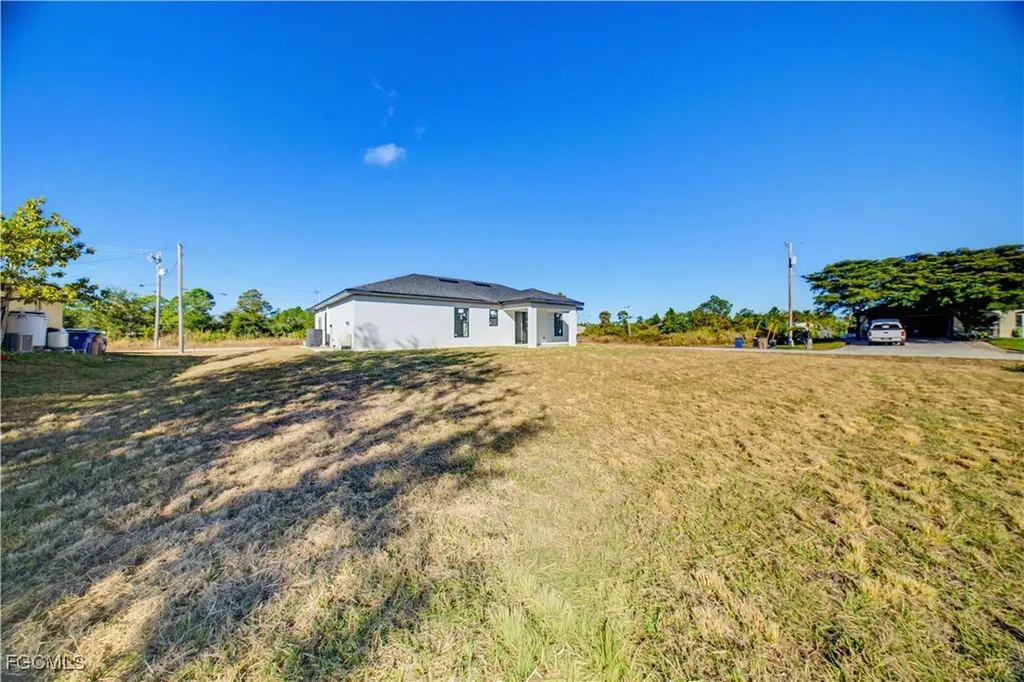 809 Anaconda Avenue S Lehigh Acres FL 33974