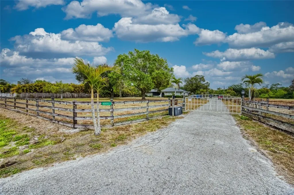 6971 Neal Road Fort Myers FL 33905