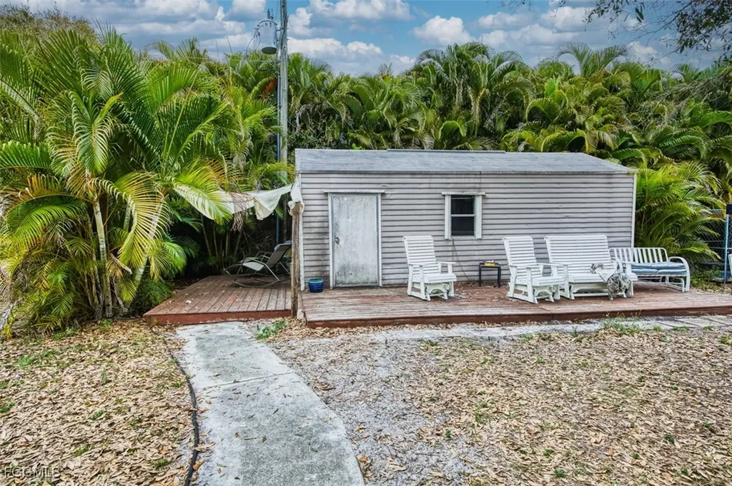 6971 Neal Road Fort Myers FL 33905