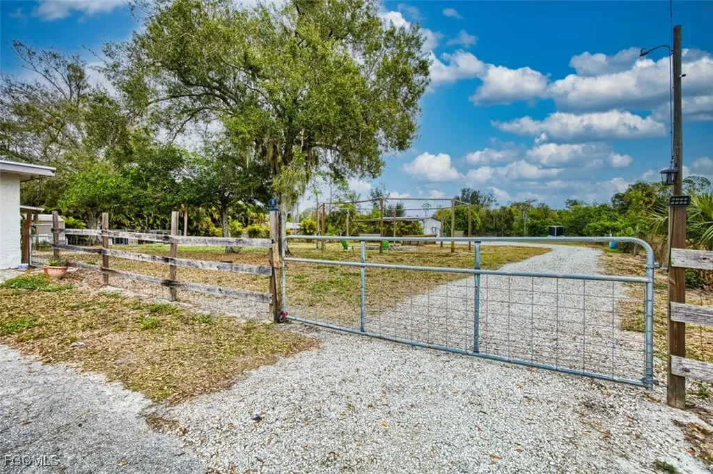 6971 Neal Road Fort Myers FL 33905