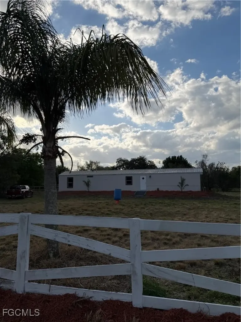 530 N Datil Street Clewiston FL 33440