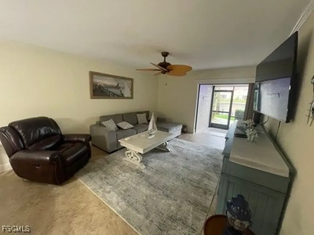 4525 Country Club Boulevard Cape Coral FL 33904