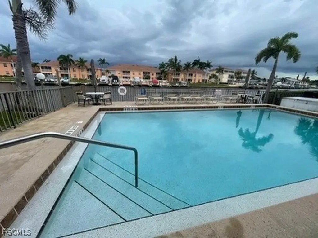 4525 Country Club Boulevard Cape Coral FL 33904