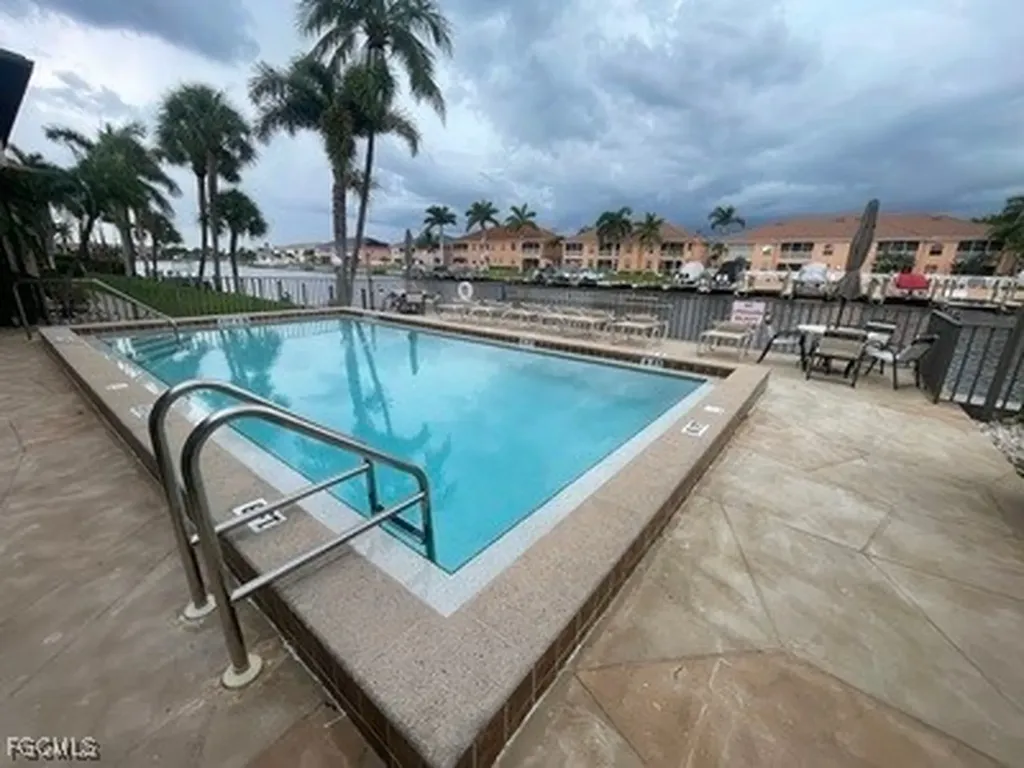 4525 Country Club Boulevard Cape Coral FL 33904