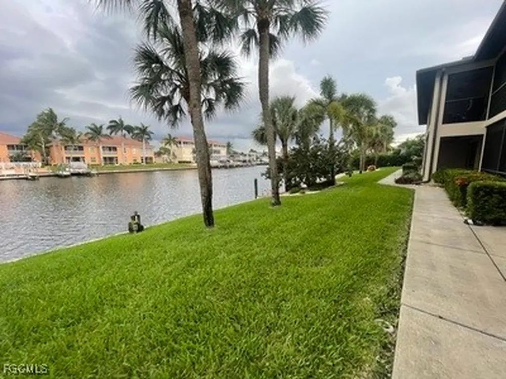 4525 Country Club Boulevard Cape Coral FL 33904