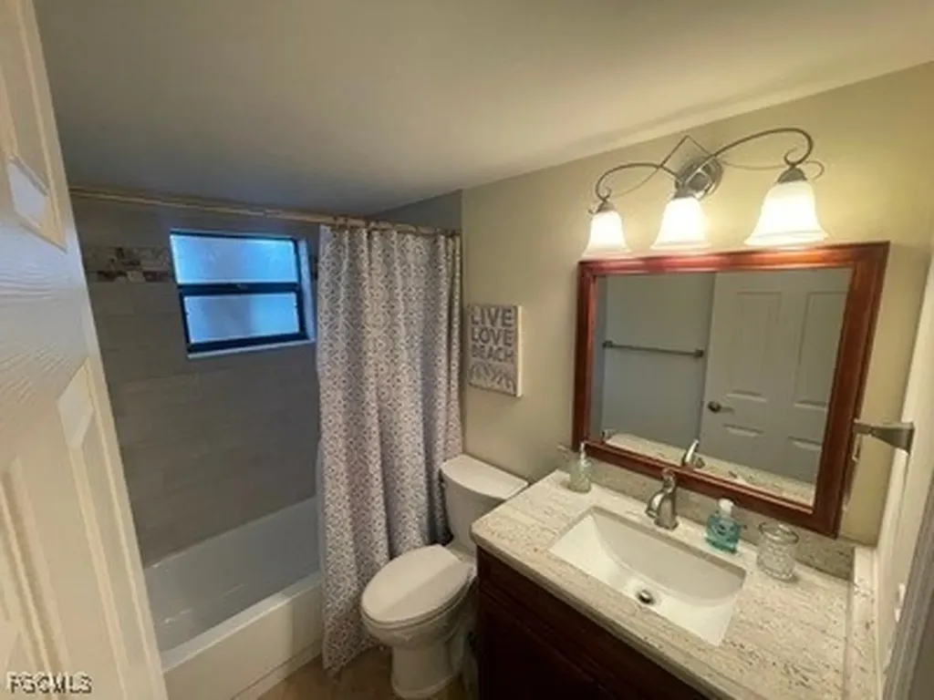 4525 Country Club Boulevard Cape Coral FL 33904