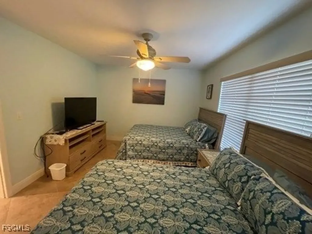 4525 Country Club Boulevard Cape Coral FL 33904