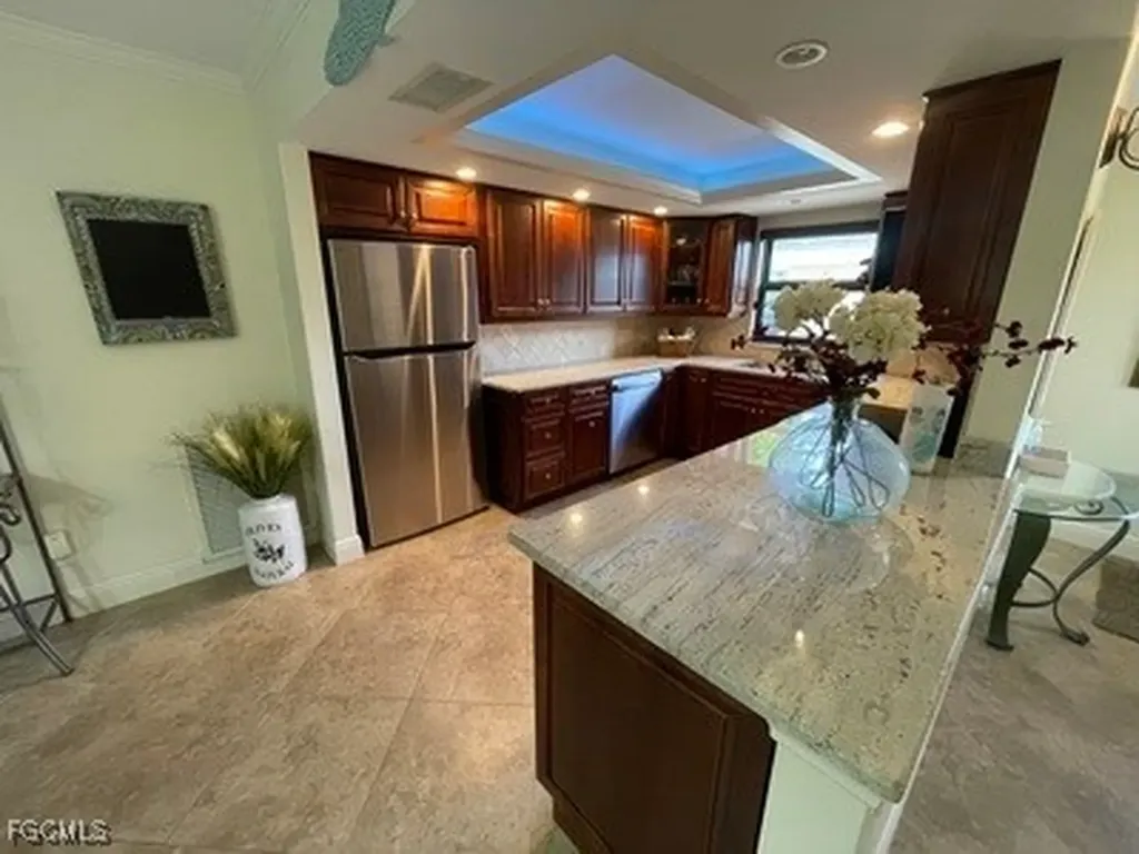 4525 Country Club Boulevard Cape Coral FL 33904