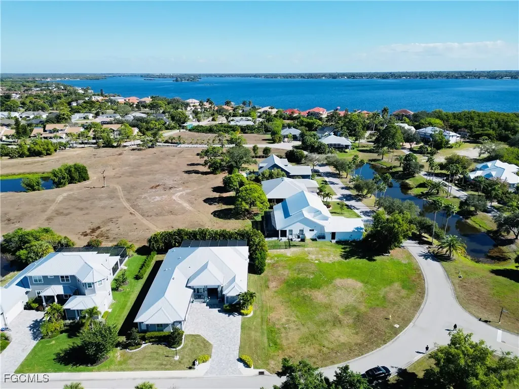 6057 Marsh Point Lane North Fort Myers FL 33917