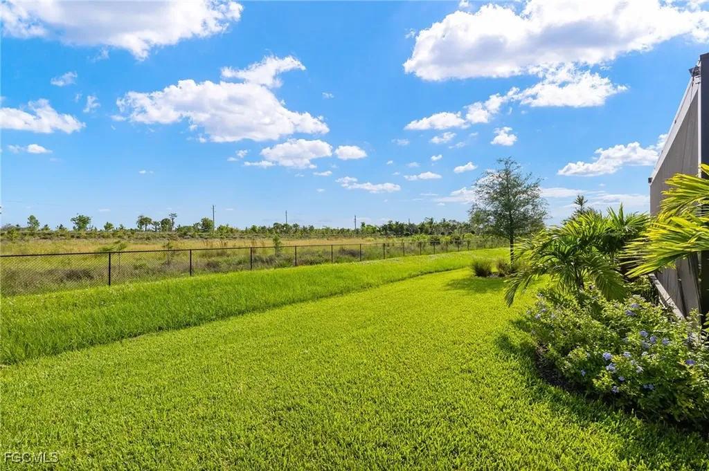 20040 Kingmont Drive Estero FL 33928