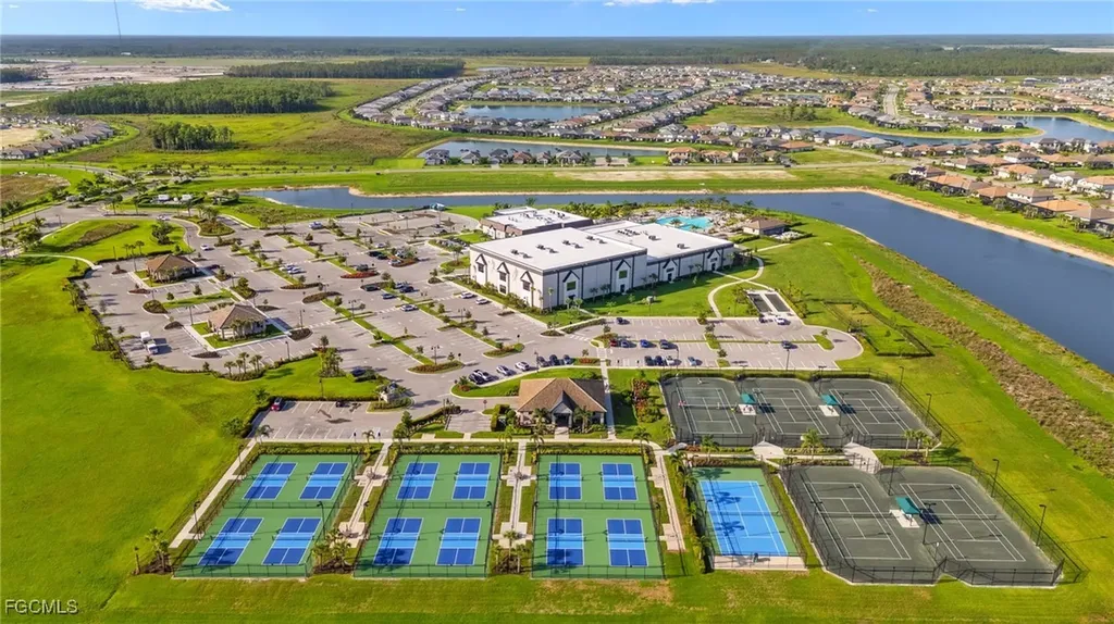 20040 Kingmont Drive Estero FL 33928