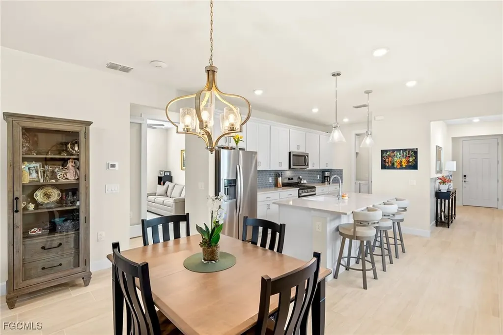 20040 Kingmont Drive Estero FL 33928