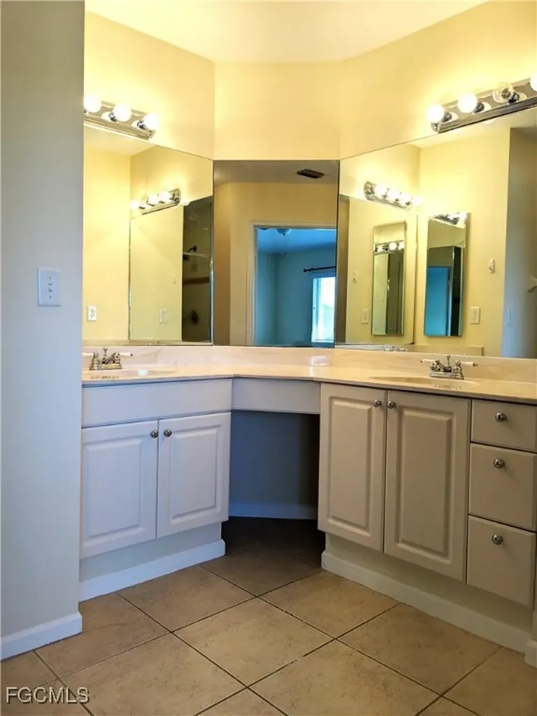 13135 Broadhurst Loop Fort Myers FL 33919