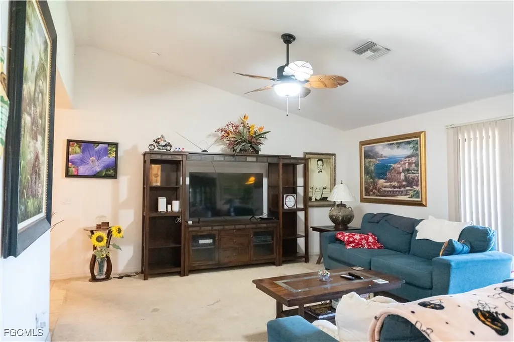 4529 SW 10th Avenue Cape Coral FL 33914