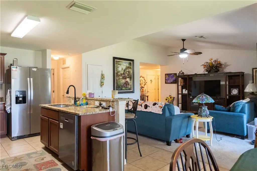4529 SW 10th Avenue Cape Coral FL 33914