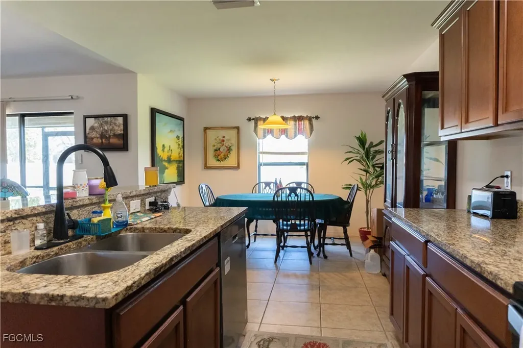 4529 SW 10th Avenue Cape Coral FL 33914
