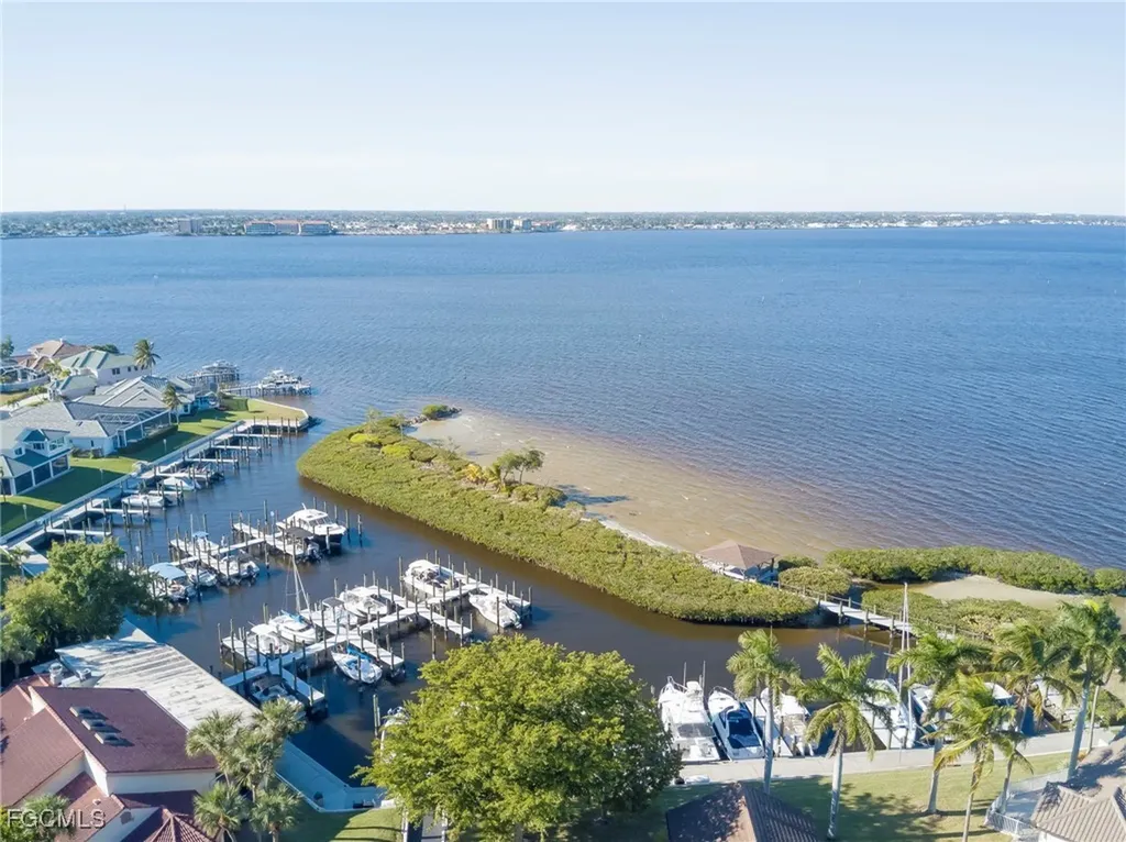 9599 Halyards Court Fort Myers FL 33919