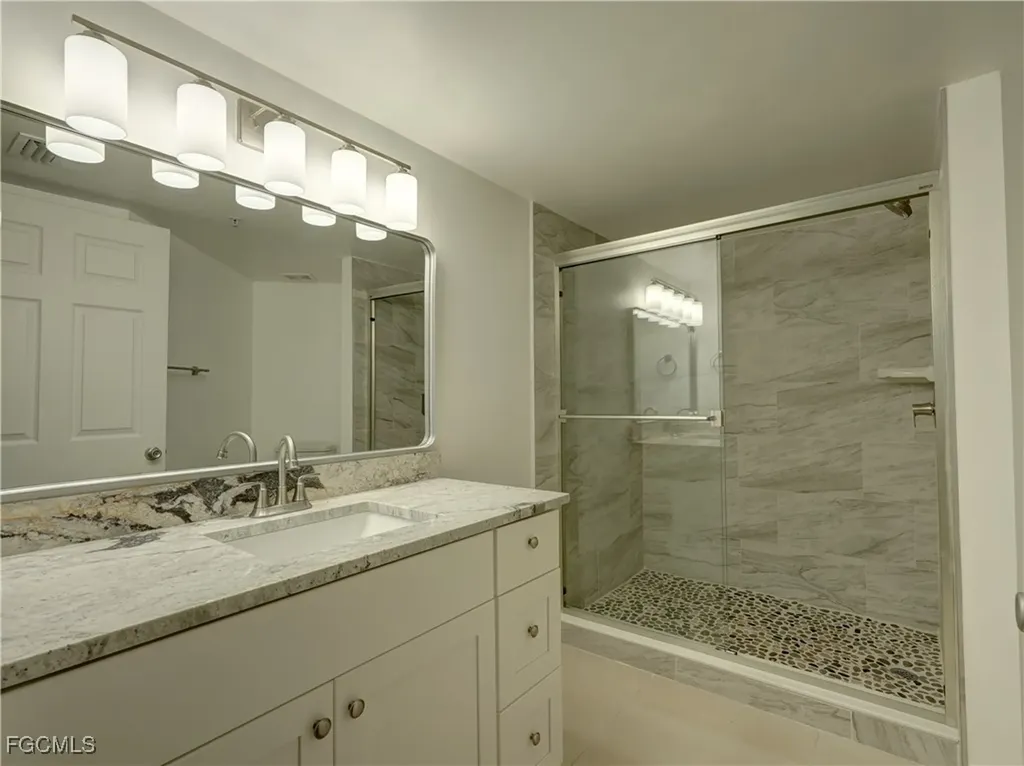 8635 River Homes Lane Bonita Springs FL 34135