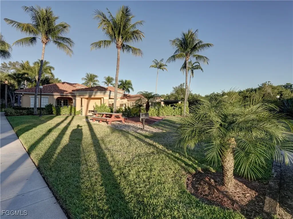 8635 River Homes Lane Bonita Springs FL 34135