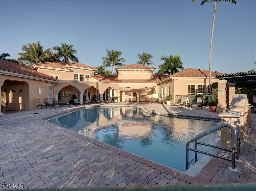 8635 River Homes Lane Bonita Springs FL 34135