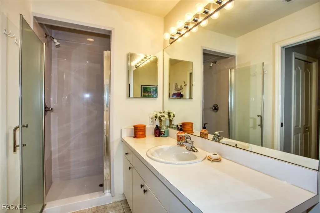 8066 Queen Palm Lane Fort Myers FL 33966