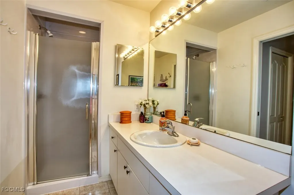 8066 Queen Palm Lane Fort Myers FL 33966