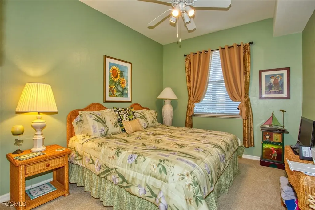 8066 Queen Palm Lane Fort Myers FL 33966