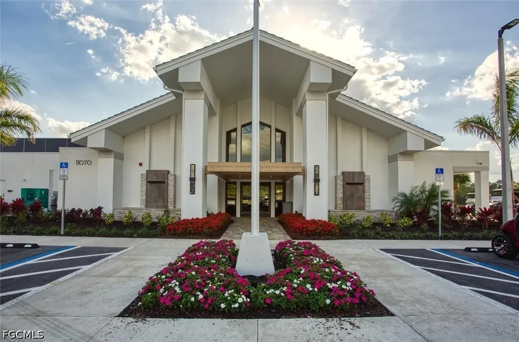 8066 Queen Palm Lane Fort Myers FL 33966