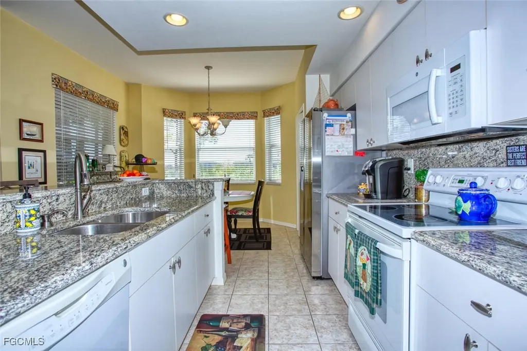 8066 Queen Palm Lane Fort Myers FL 33966