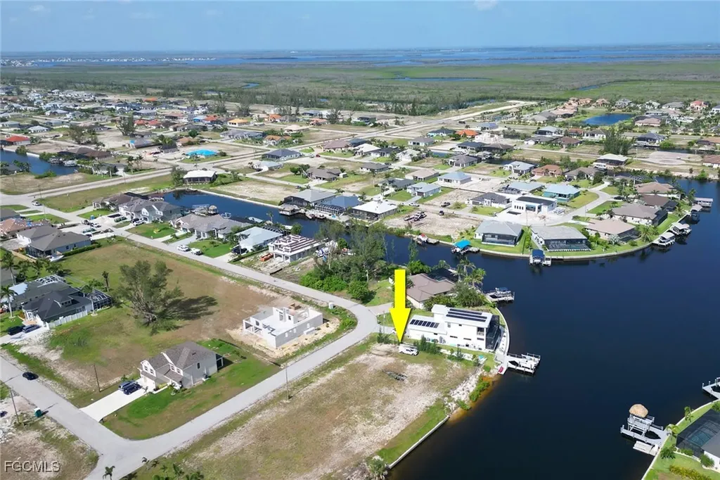 3711 NW 9th Terrace Cape Coral FL 33993