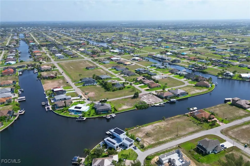 3711 NW 9th Terrace Cape Coral FL 33993