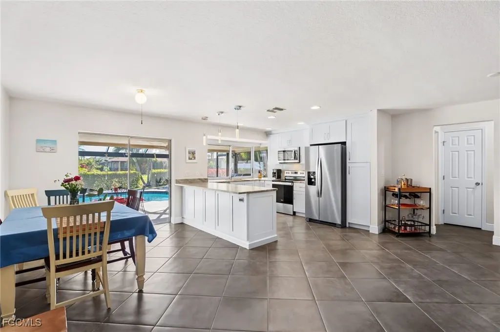 928 SW 52nd Street Cape Coral FL 33914