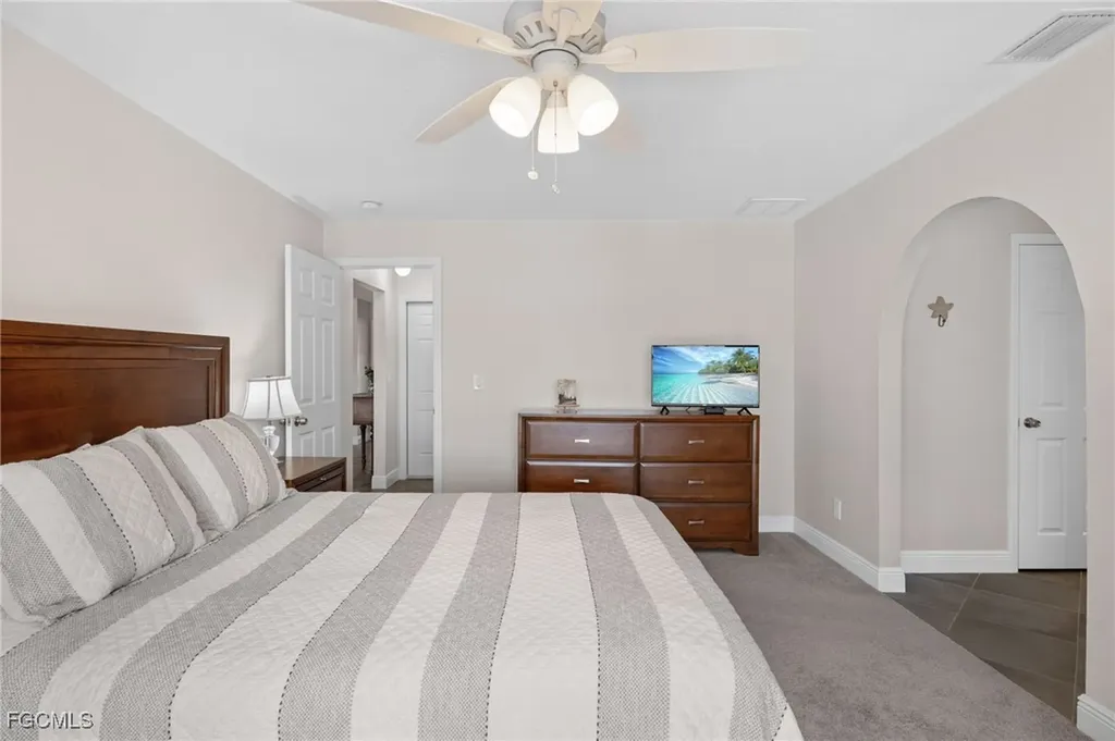 928 SW 52nd Street Cape Coral FL 33914