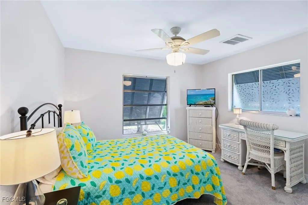 928 SW 52nd Street Cape Coral FL 33914